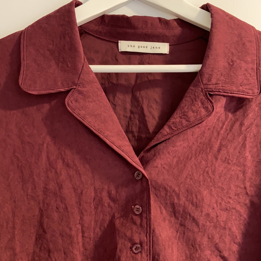 Purple women’s button down - Picture 2 of 2